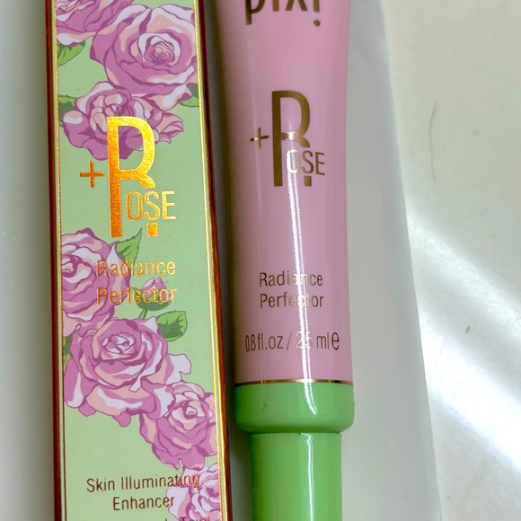 PIXI ROSE
Radiance
Penector - Picture 1 of 4